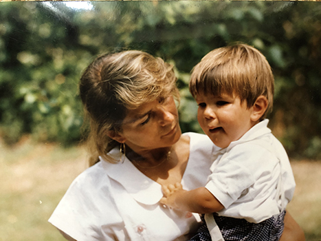 Questa immagine ha l'attributo alt vuoto; il nome del file è Aimo-piccolo-e-io-mamma-copia.jpg